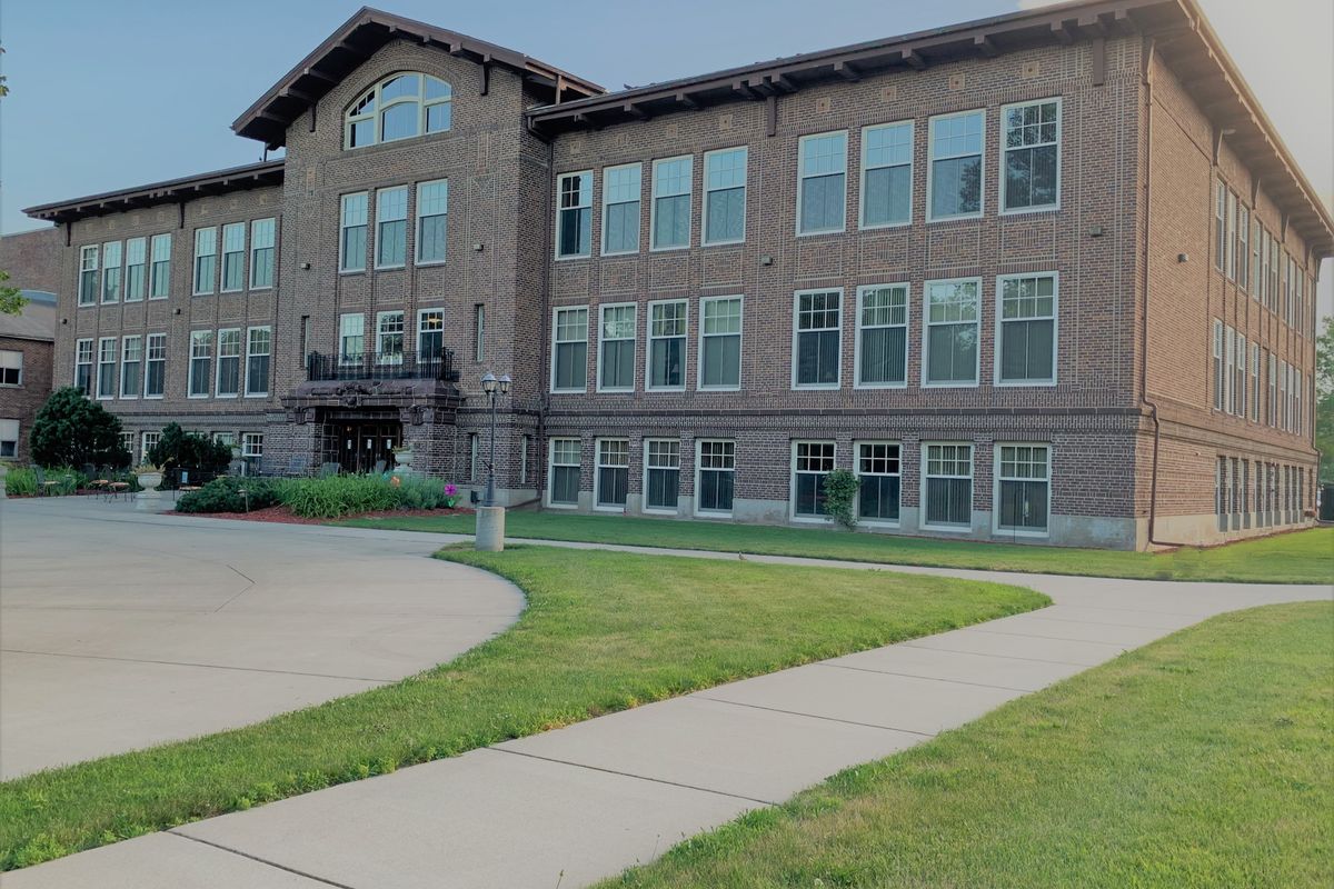 The 6 Best Assisted Living Facilities in Yankton, SD Seniorly